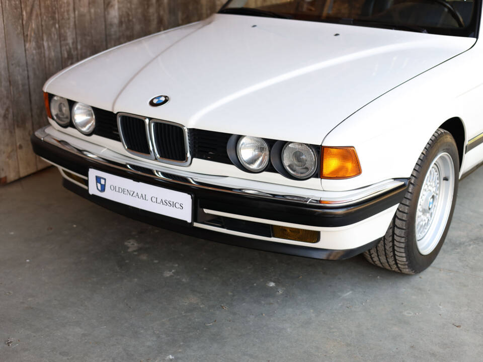 Bild 60/70 von BMW 735i (1991)