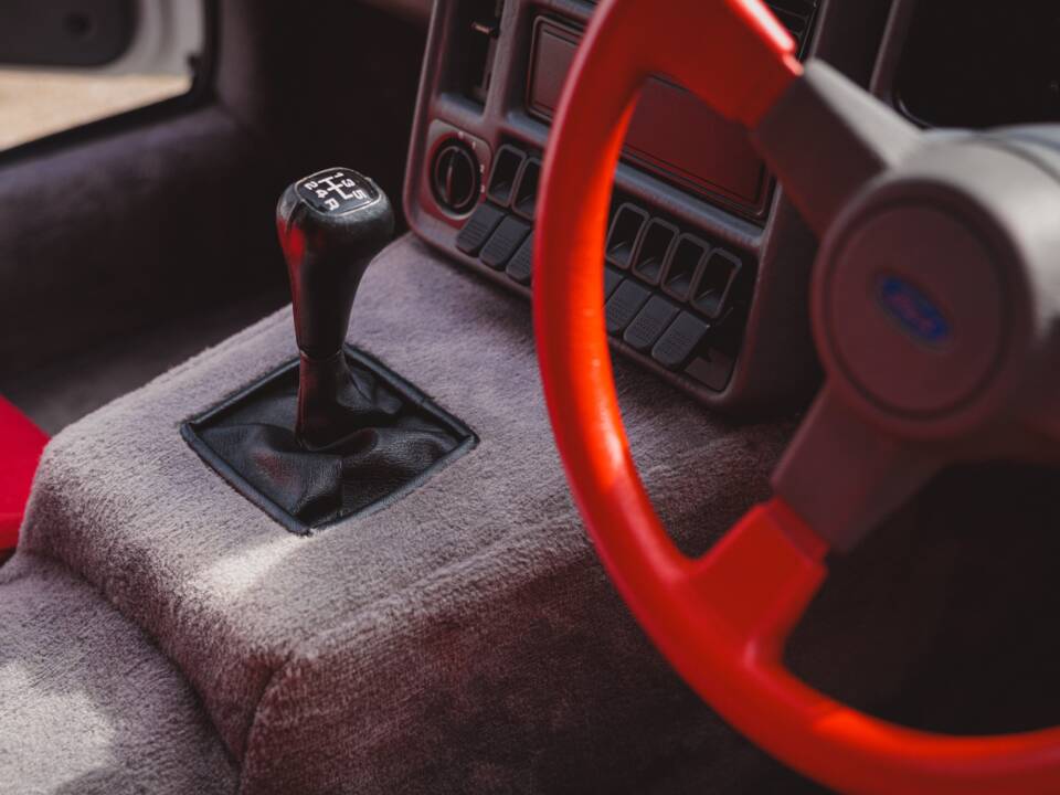 Image 39/50 of Ford Sierra RS Cosworth (1987)