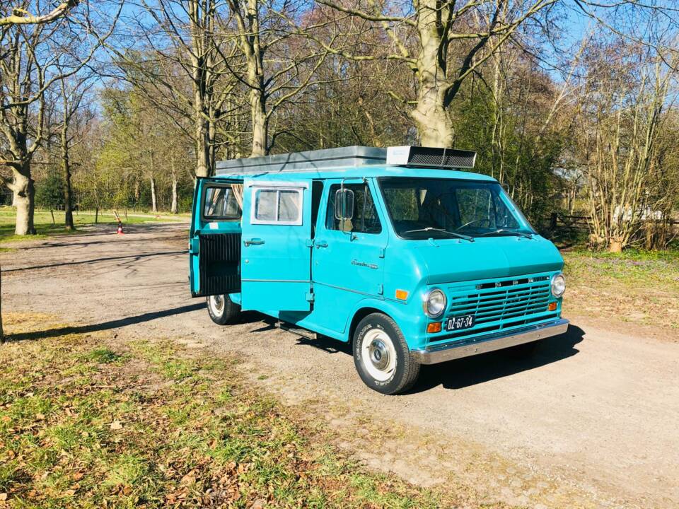 Image 2/7 of Ford Transit (1969)