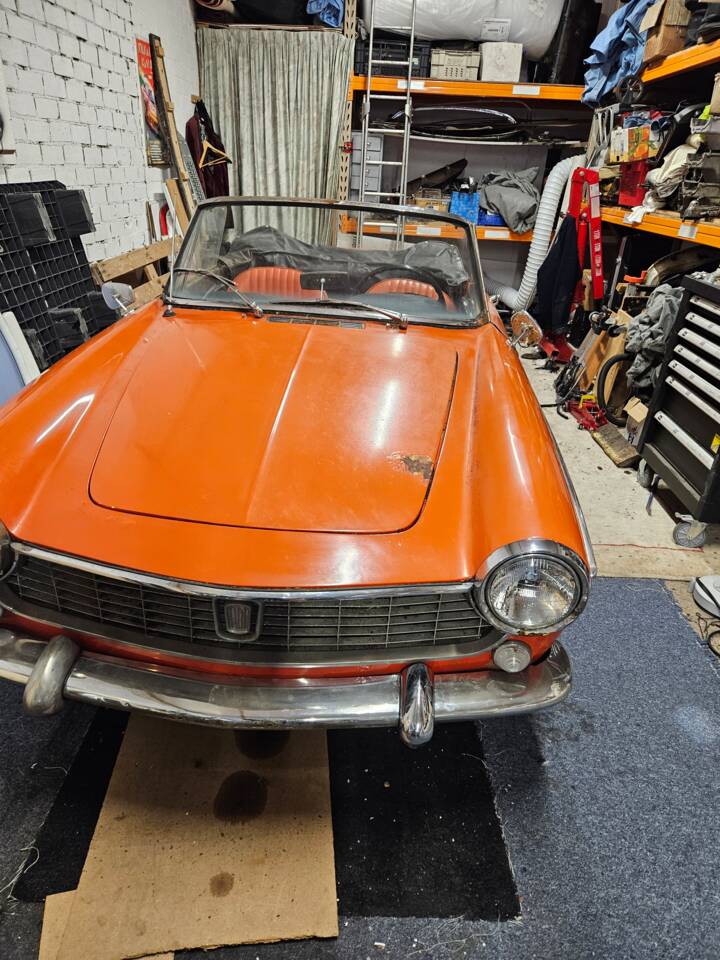 Image 2/9 of FIAT 1500 S (1961)