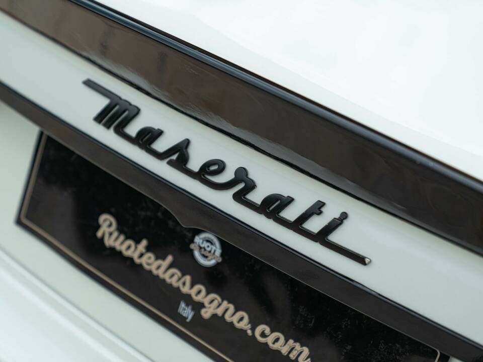 Bild 16/50 von Maserati GranTurismo 4.2 (2008)