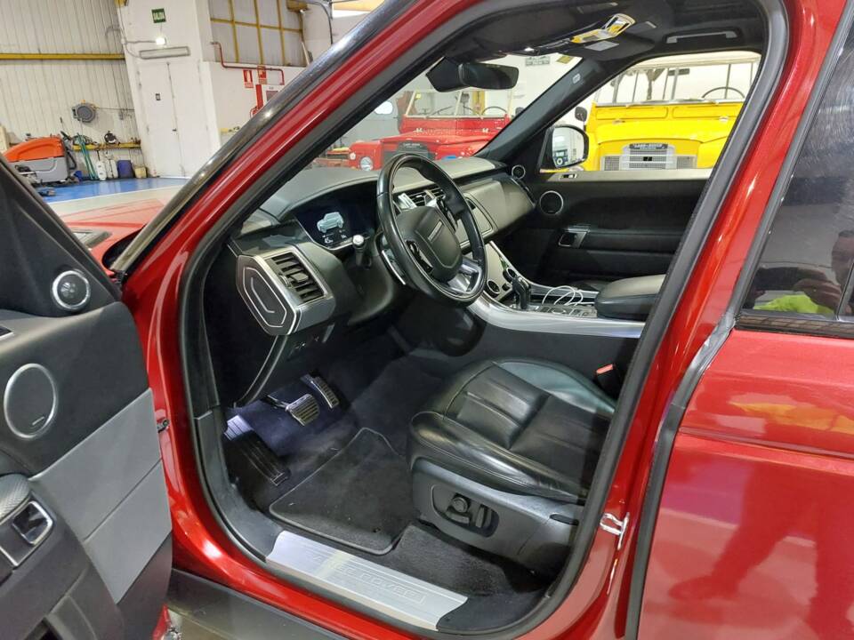 Immagine 14/19 di Land Rover Range Rover Sport Si4 (2018)