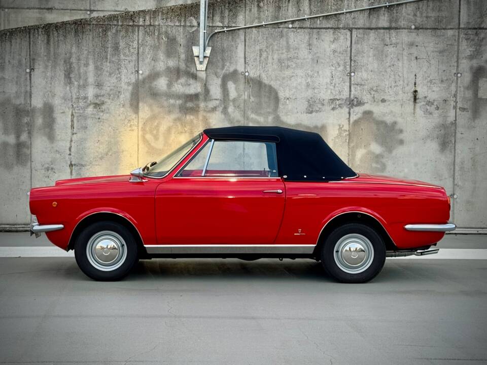 Imagen 2/21 de FIAT 850 Spider (1968)