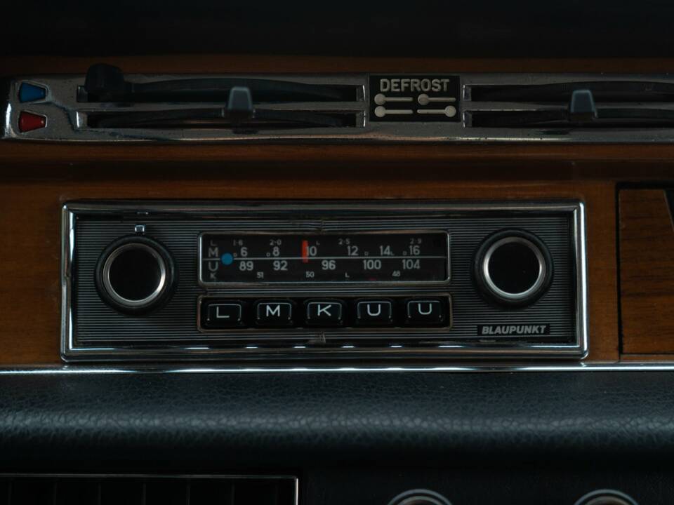 Image 38/50 of Mercedes-Benz 300 SEL 3.5 (1973)