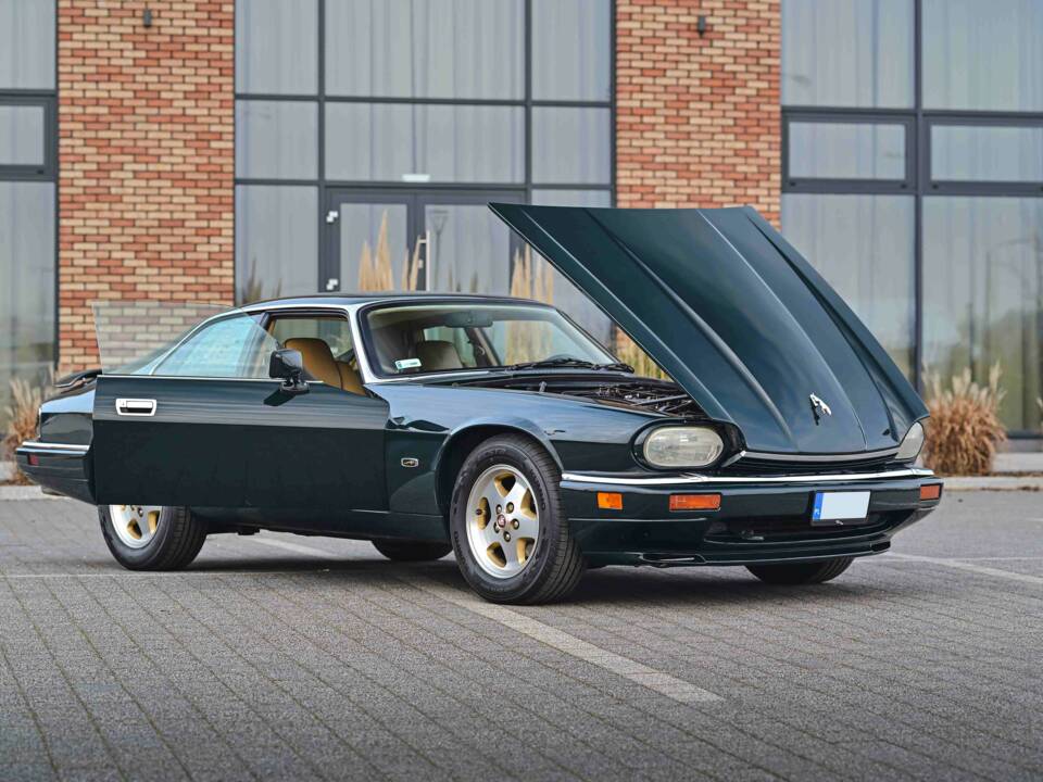 Image 20/55 of Jaguar XJS 6.0 (1994)