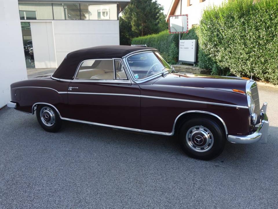 Afbeelding 3/13 van Mercedes-Benz 220 S Cabriolet (1957)
