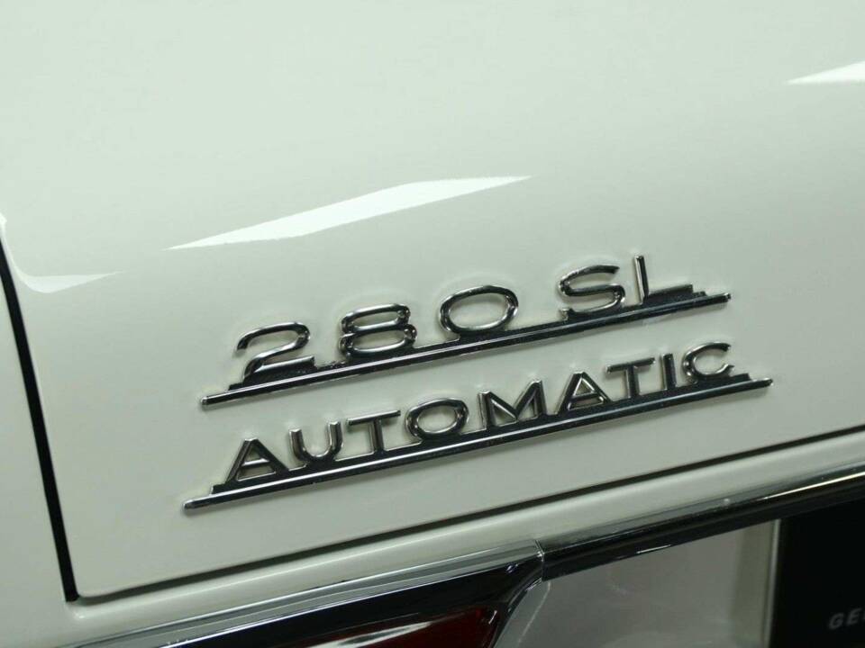 Image 47/50 of Mercedes-Benz 280 SL (1968)