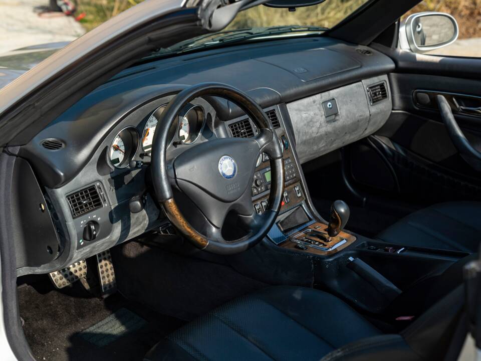 Bild 25/48 von Mercedes-Benz SLK 320 (2001)