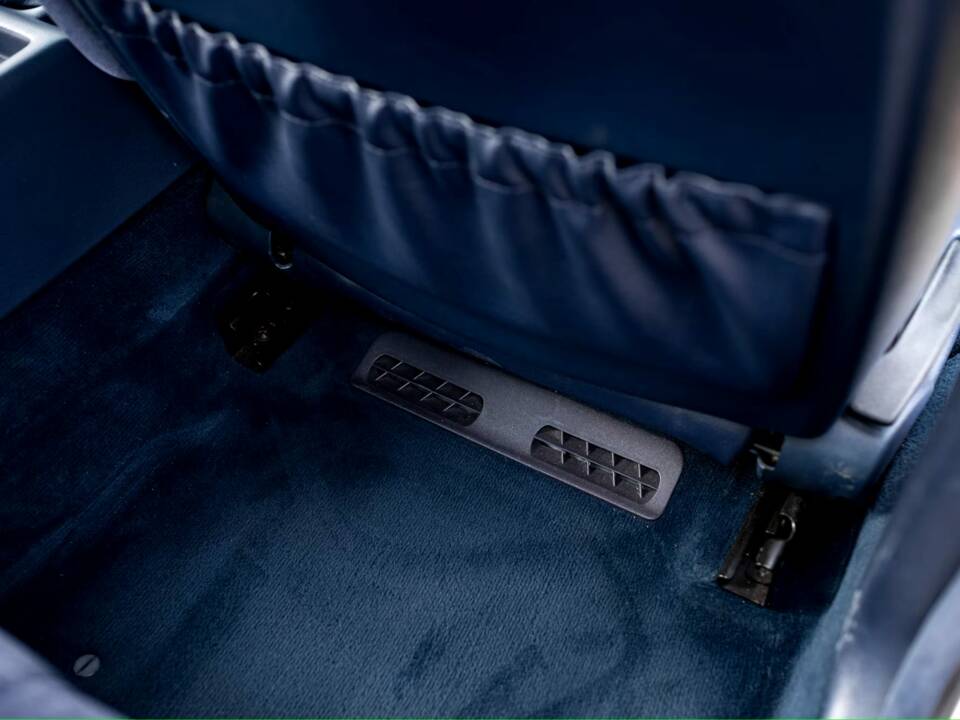 Image 11/55 of BMW 525ix (1993)