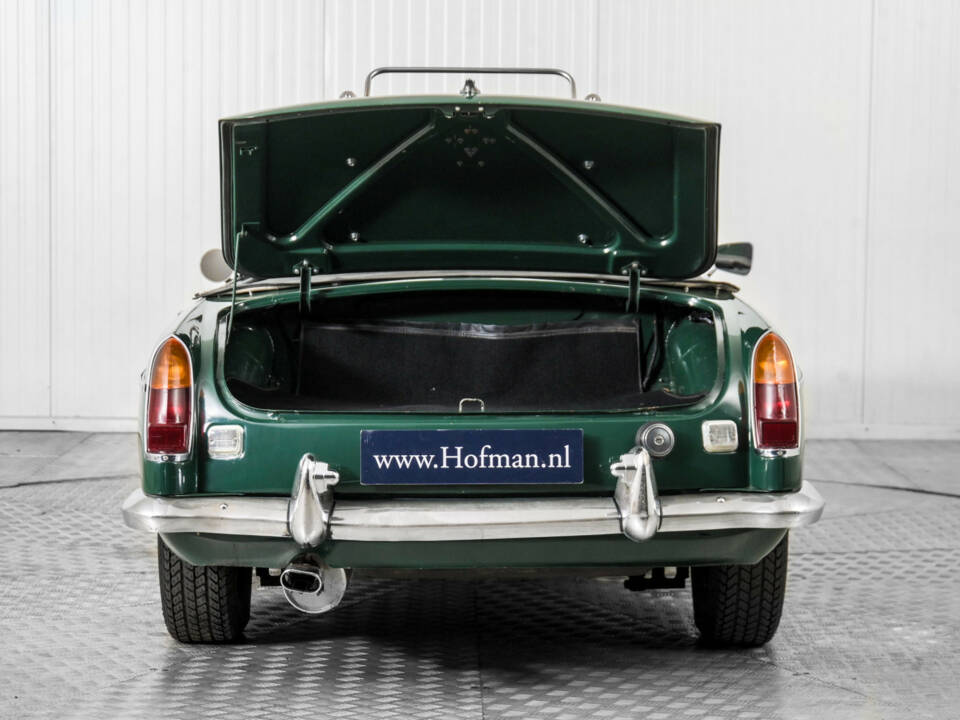 Image 43/50 de MG MGB (1967)