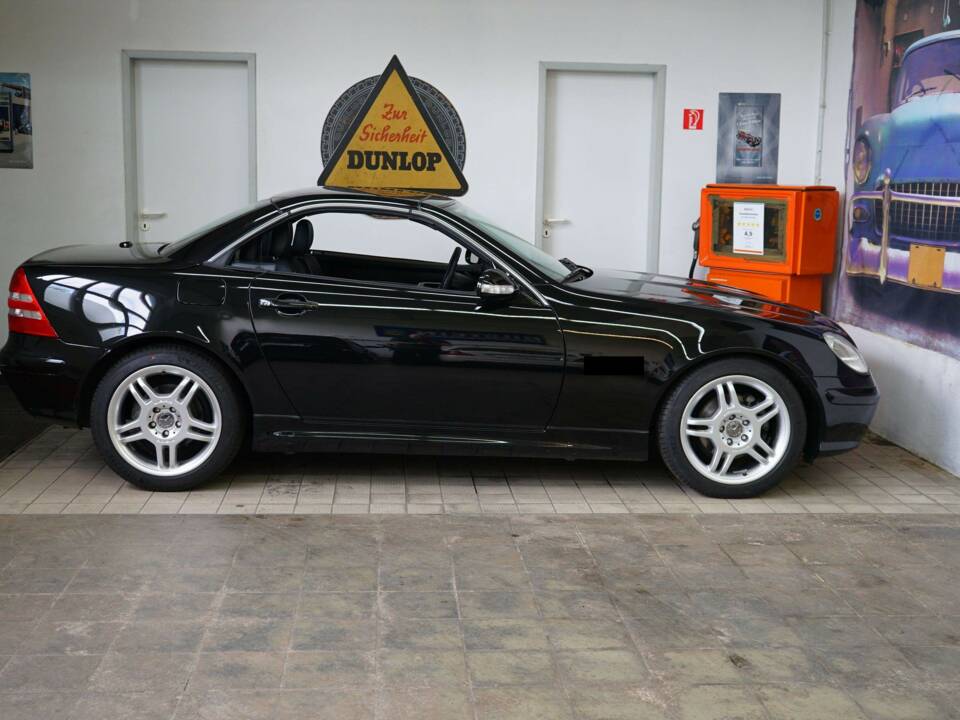 Image 32/33 de Mercedes-Benz SLK 320 (2000)