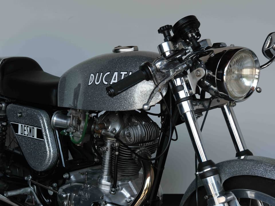 Image 44/64 of Ducati 350 Desmo (1971)