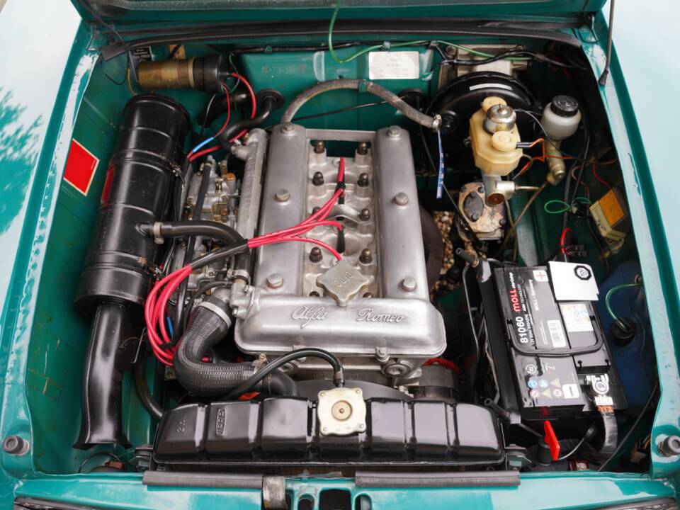 Bild 32/50 von Alfa Romeo Giulia 1300 TI (1972)