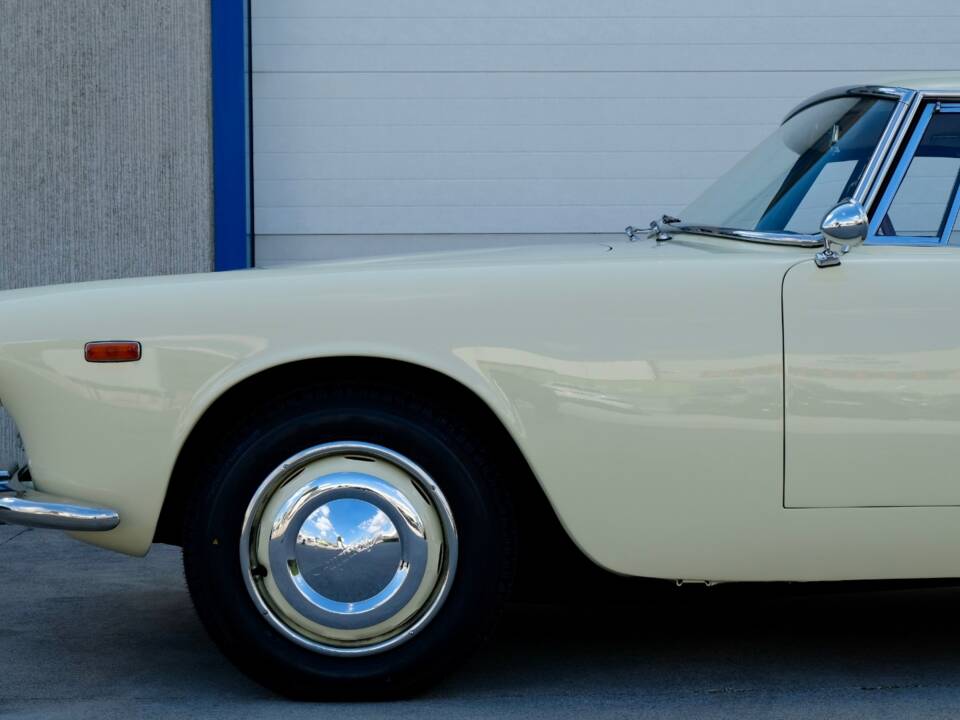 Imagen 20/40 de Lancia Flaminia GT Touring (1961)