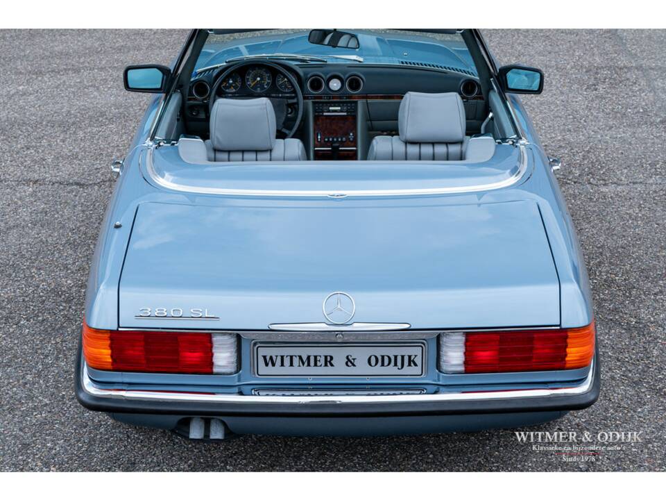 Imagen 19/28 de Mercedes-Benz 380 SL (1984)