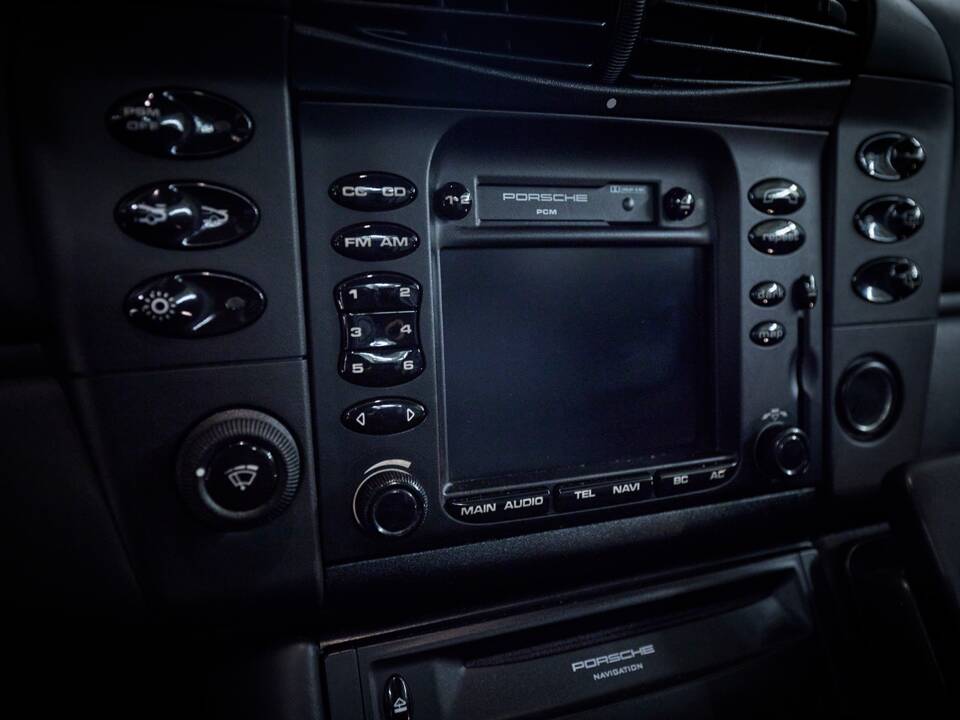 Image 74/98 of Porsche 911 Turbo (2000)