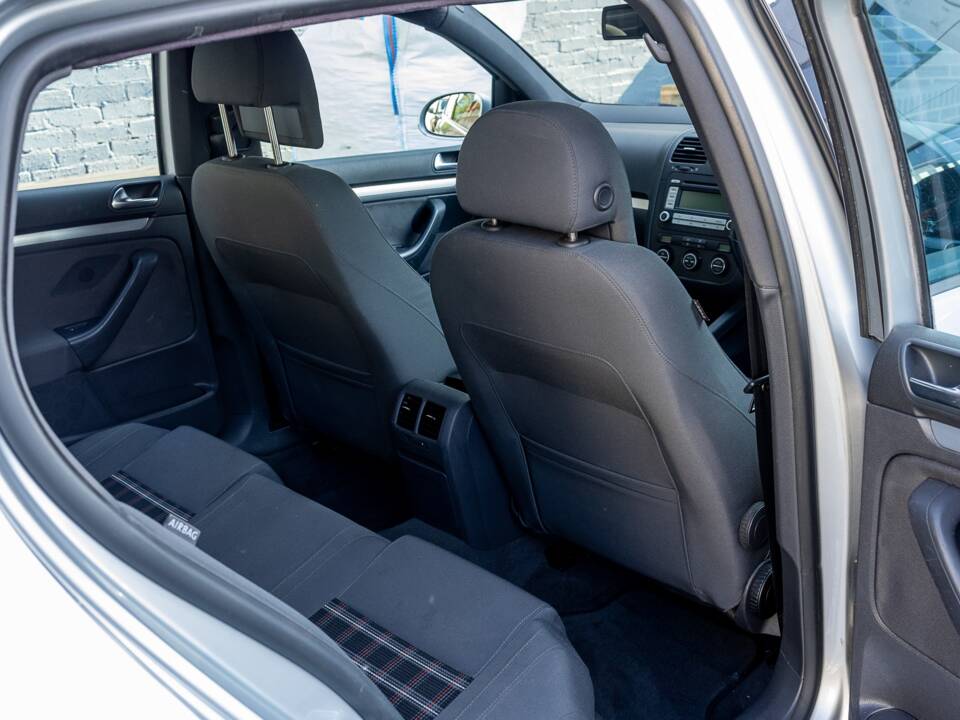 Bild 44/50 von Volkswagen Golf V GTI (2006)