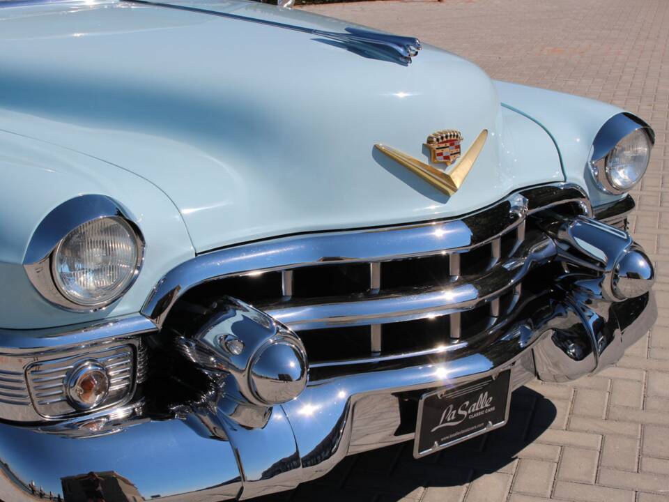 Image 8/43 of Cadillac 62 Sedan (1953)