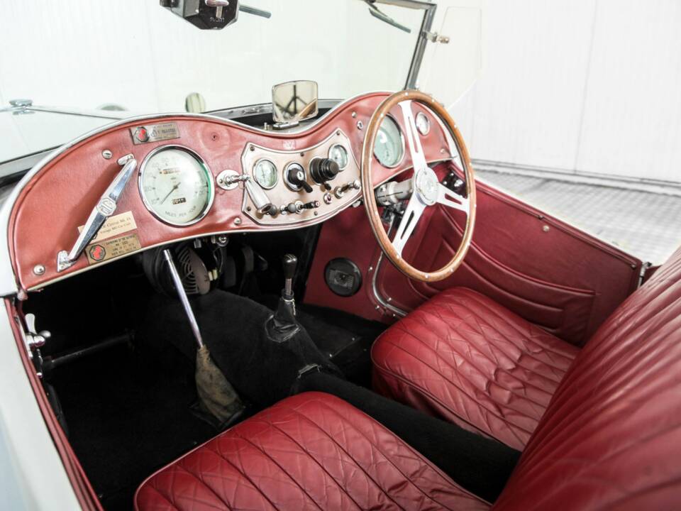 Bild 12/50 von MG TC (1949)