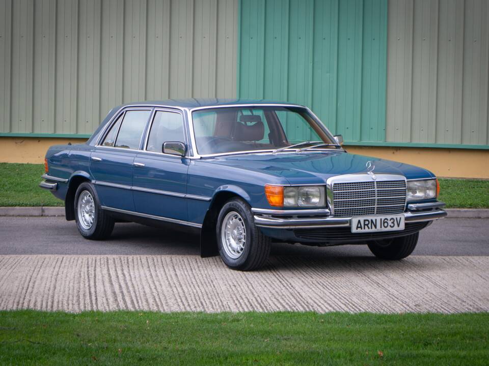 Immagine 8/31 di Mercedes-Benz 280 SE (1980)