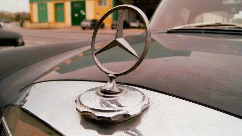 Image 8/8 of Mercedes-Benz 220 SE b (1962)