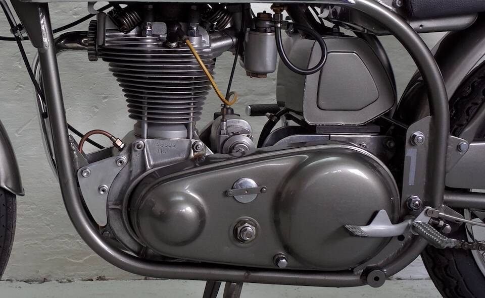 Afbeelding 15/29 van Norton International Model 40 (1954)