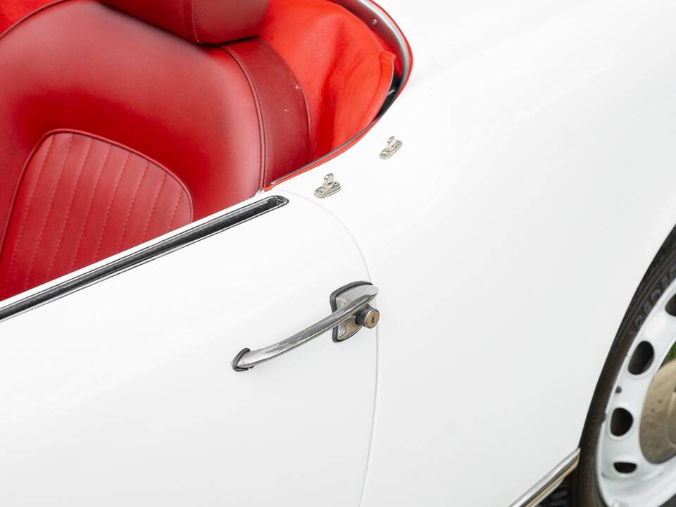 Immagine 16/43 di Alfa Romeo Giulia 1600 Spider (1964)