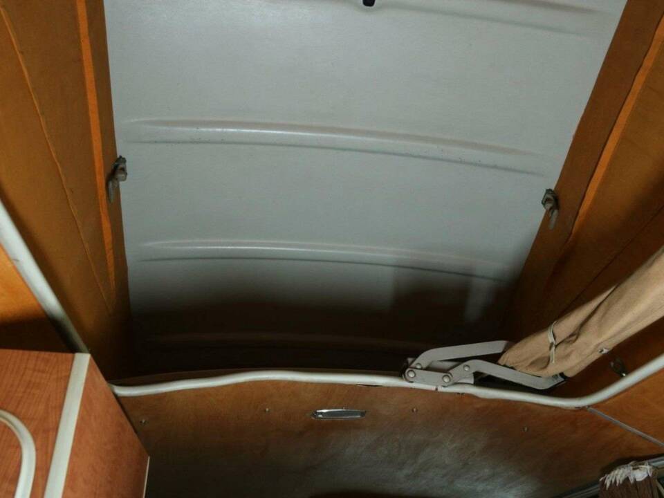 Immagine 36/50 di Volkswagen T2a Westfalia (1969)