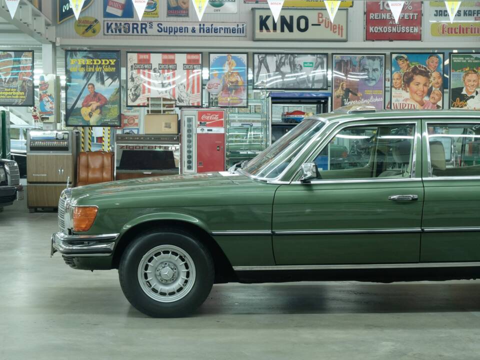 Image 6/50 de Mercedes-Benz 450 SEL 6,9 (1975)