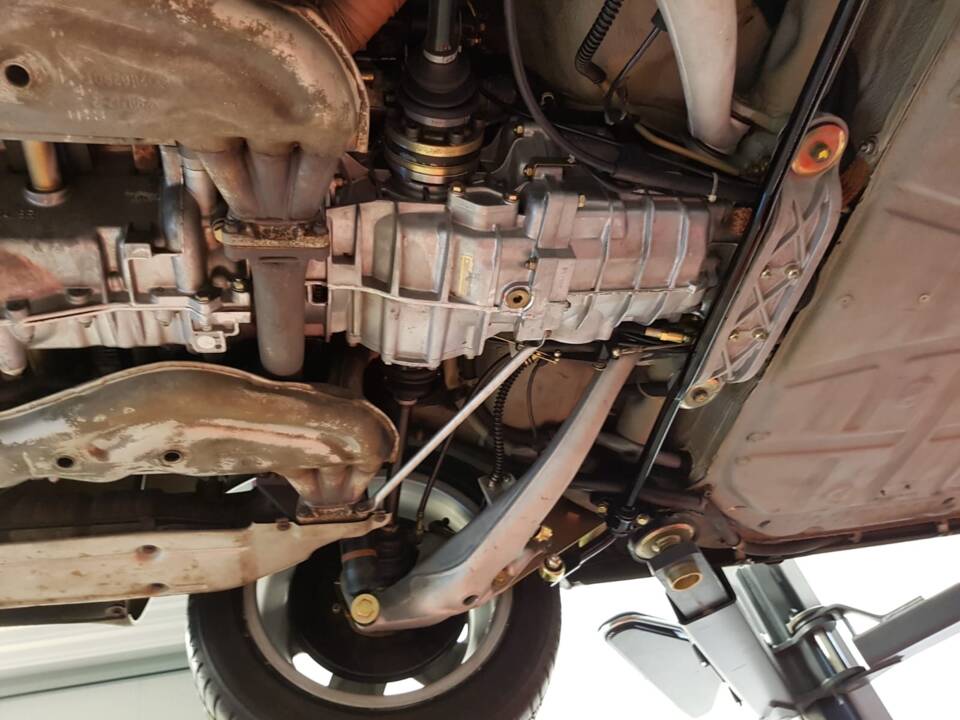 Bild 20/20 von Porsche 911 Carrera 3.2 (1988)