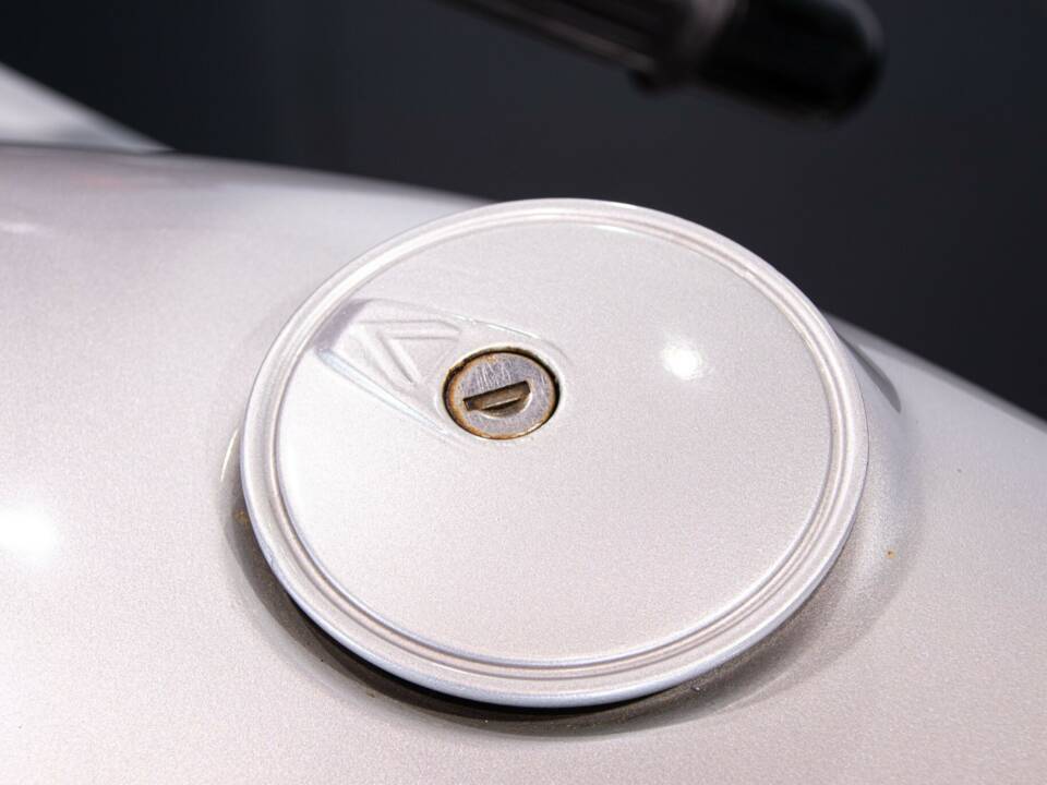 Bild 20/50 von Suzuki DUMMY (1982)