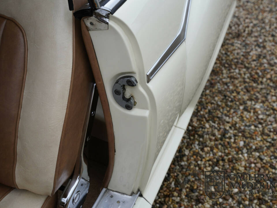 Image 20/50 of Borgward Isabella Coupe (1957)