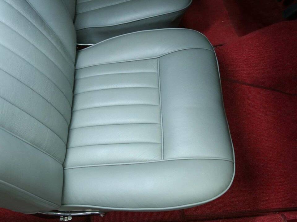 Imagen 27/50 de Mercedes-Benz 220 S (1957)