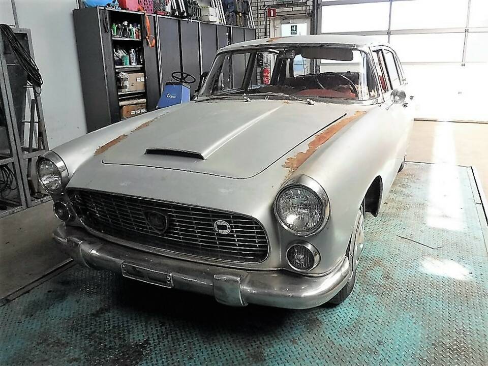 Image 35/50 of Lancia Flaminia Berlina (1962)