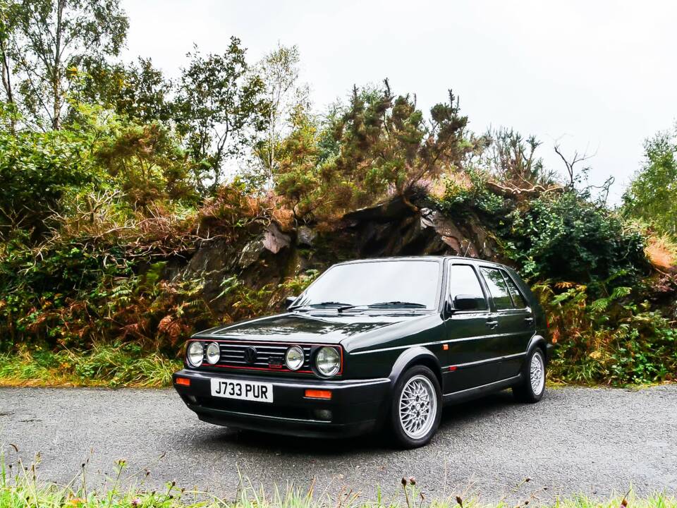 Image 15/37 de Volkswagen Golf III 2.0 16V GTI (1992)