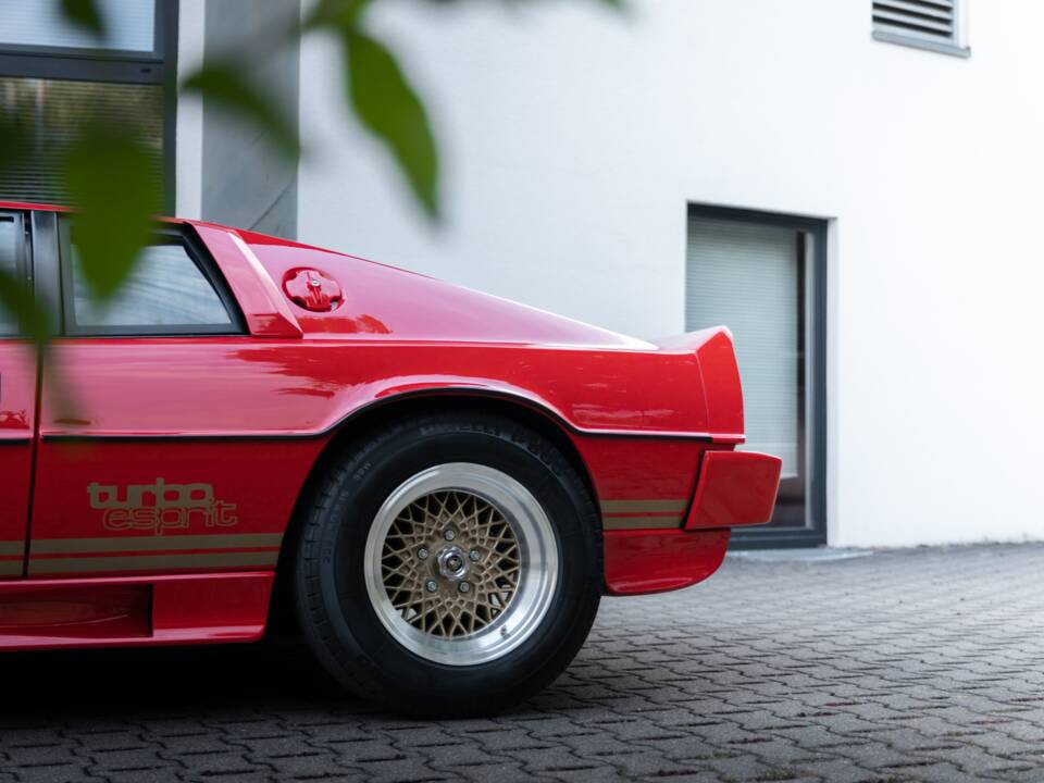 Bild 31/119 von Lotus Esprit Turbo (1981)
