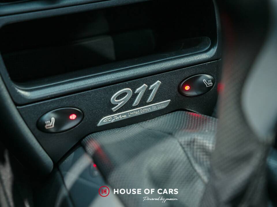 Imagen 22/24 de Porsche 911 Carrera "40 Jahre 911" (2003)