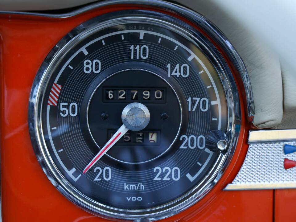 Image 25/50 of Mercedes-Benz 230 SL (1964)