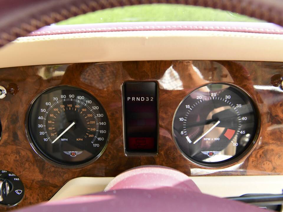 Image 49/50 of Bentley Turbo RT (1997)