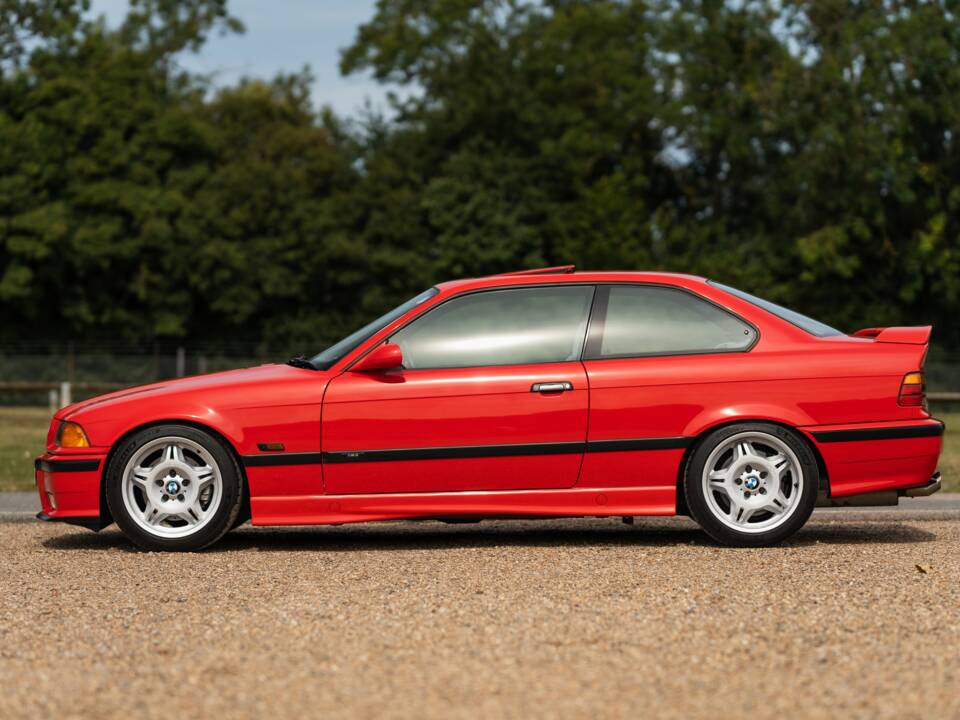 Image 2/37 of BMW M3 (1994)