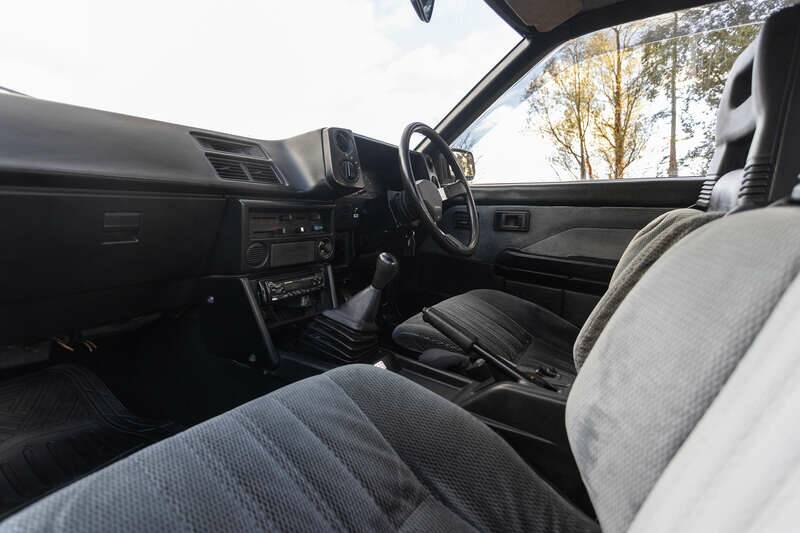 Immagine 34/50 di Toyota Corolla Liftback (1986)