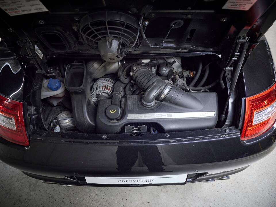Bild 45/78 von Porsche 911 Carrera 4S (2006)