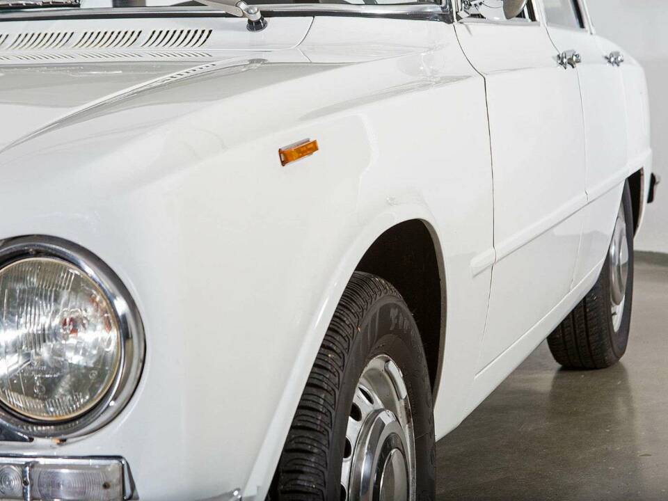 Afbeelding 5/20 van Alfa Romeo Giulia 1300 TI (1969)
