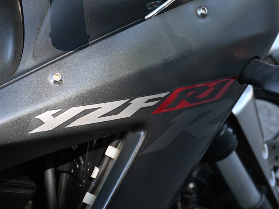 Bild 41/49 von Yamaha YZF-R1 (2002)