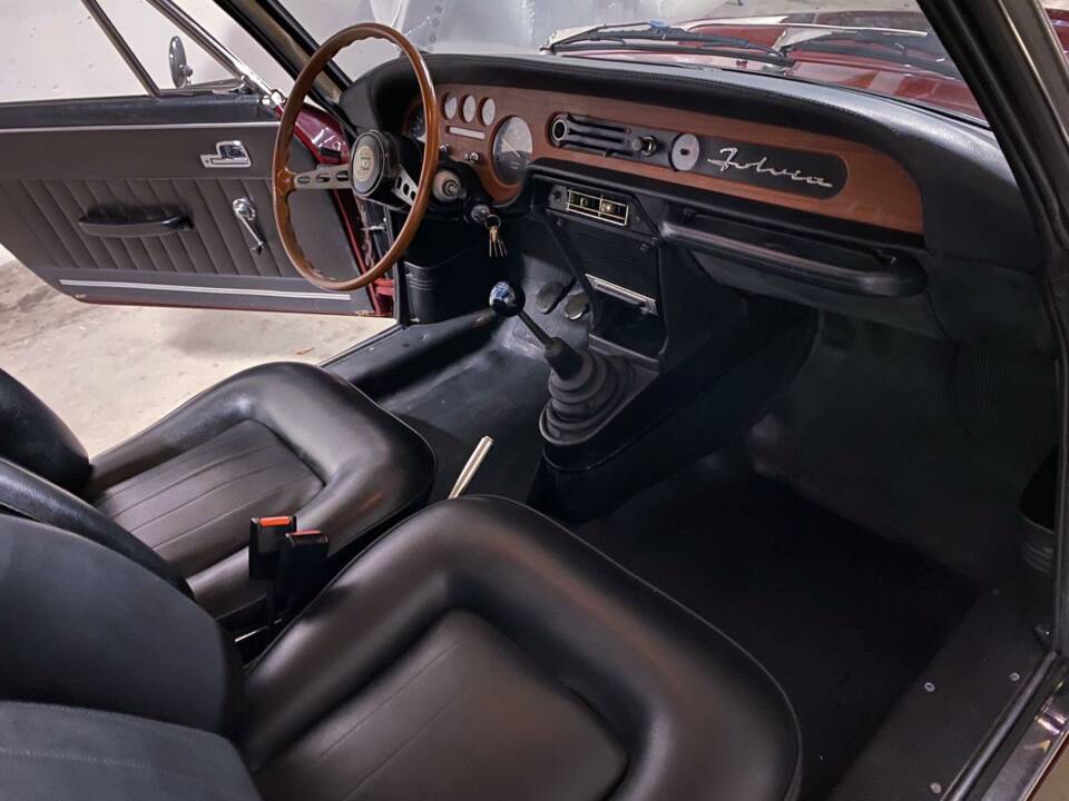 Image 7/13 de Lancia Fulvia Coupe (1971)