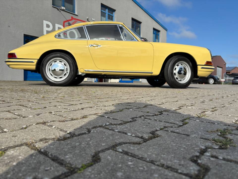 Image 10/70 of Porsche 912 (1965)