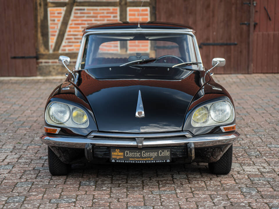 Imagen 7/56 de Citroën DS 20 Pallas (1971)