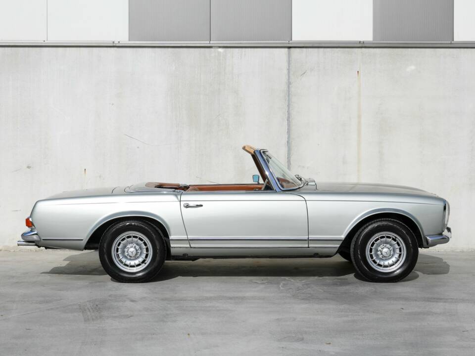 Imagen 9/41 de Mercedes-Benz 280 SL (1971)