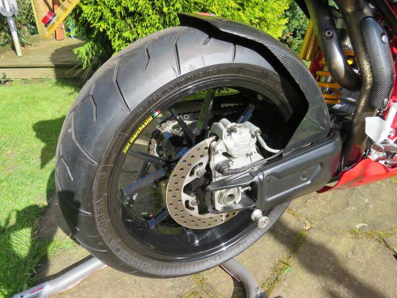 Bild 38/48 von Ducati 749 R (2005)