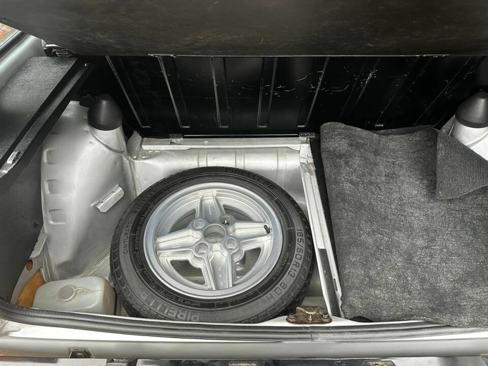 Bild 62/70 von Ford Fiesta 1.3 Supersport (1980)